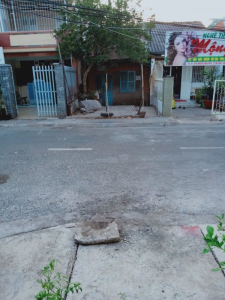 Bán lô đất mặt tiền đường Nguyễn Trung Trực, thị trấn Thủ Thừa, huyện Thủ Thừa, tỉnh Long An, Dt 4x17m