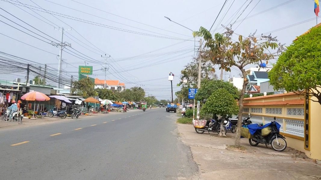Bán nhà đất xã Mỹ Lộc huyện Cần Giuộc, Dt 548m2 thổ cư, có nhà lớn