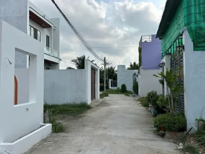 Bán 3 căn nhà hiện đại xã Mỹ Lộc, Cần Giuộc; giá dưới 2 tỷ; hxh