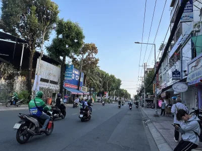 Bán nhà mặt tiền đường Bình Phú, phường Bình Phú; Dt sàn 255m2