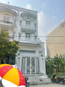 Bán nhà KDC Sài Gòn Chợ Lớn p.7 quận 8; Dt 90m2, nhà 4 tầng