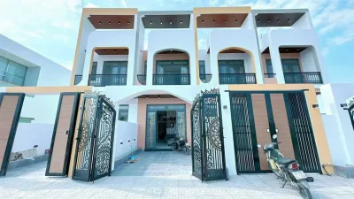 Bán nhà lầu xã Mỹ Lộc, Cần Giuộc, Long An, Tây Ninh 120m2 xe hơi